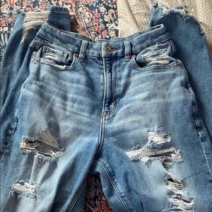 American Eagle Mom Jeans